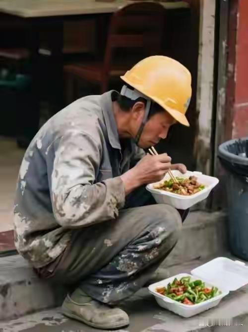 工地大哥“硬控”卤肉饭：一场关于食物的“霸道”较量，背后隐藏的真相震惊你！

（
