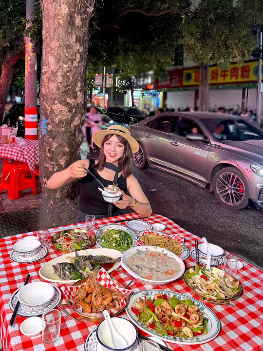 在北海！本地人去最多的夜宵。。。