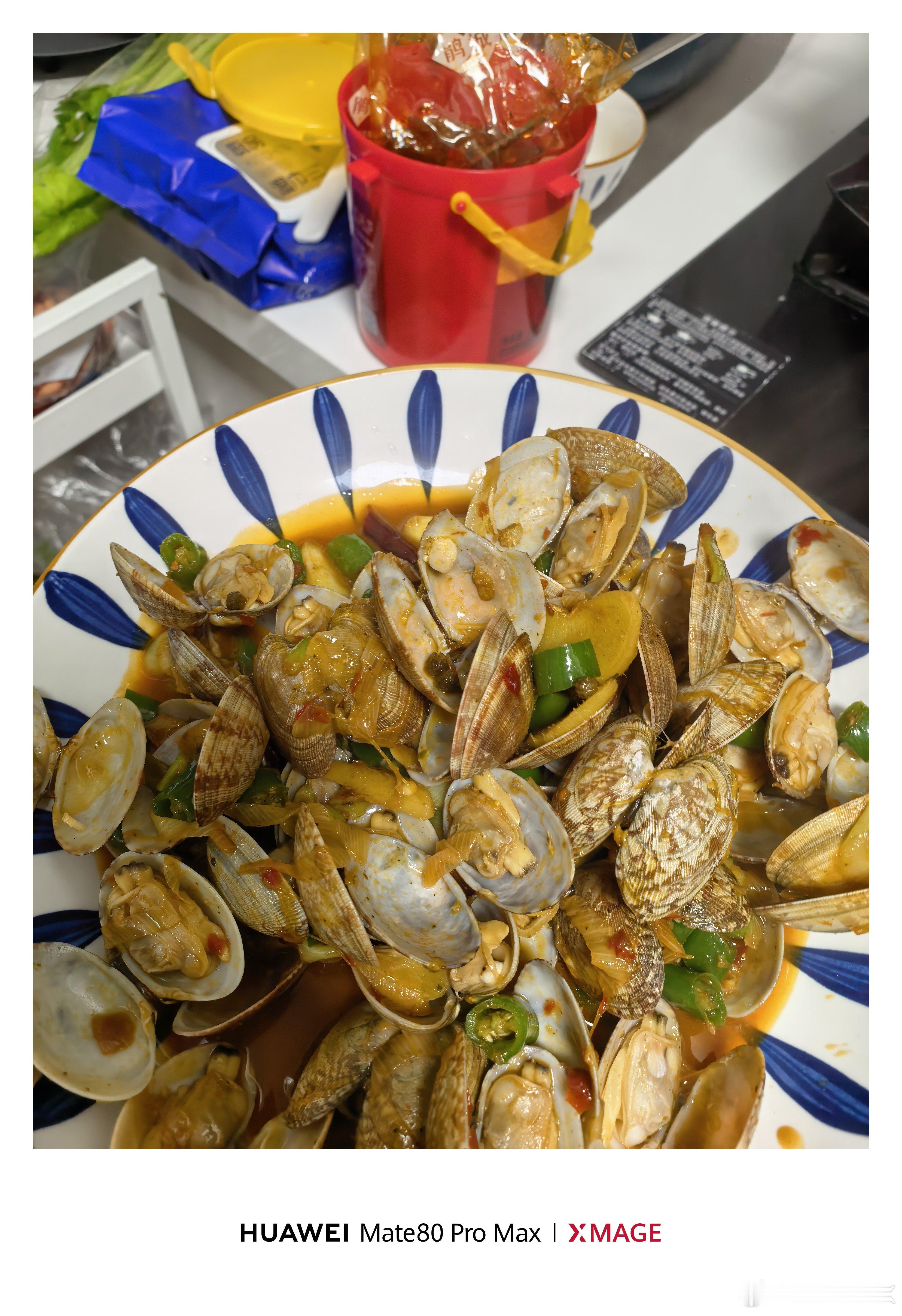 微信能不能出个置底功能干嘛置底呢？直接拉黑删除不就行了？不会是舔狗吧 看看对方回