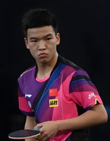 温瑞博、周启豪首轮双双出局，横滨的球台对国乒男队来说，确实有点硌手。

八号种子