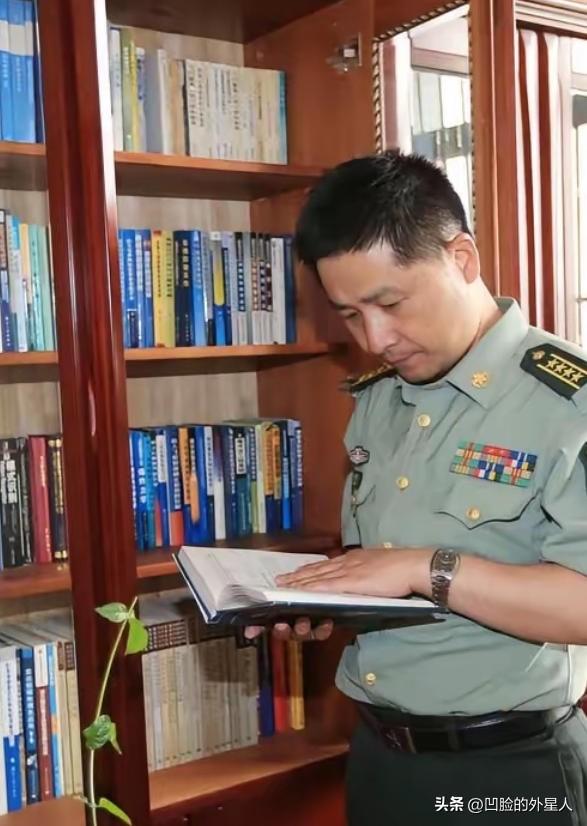 “他让美国导弹在太平洋上空‘自动关机’！30年不露面、不授衔、不上电视，却让五角