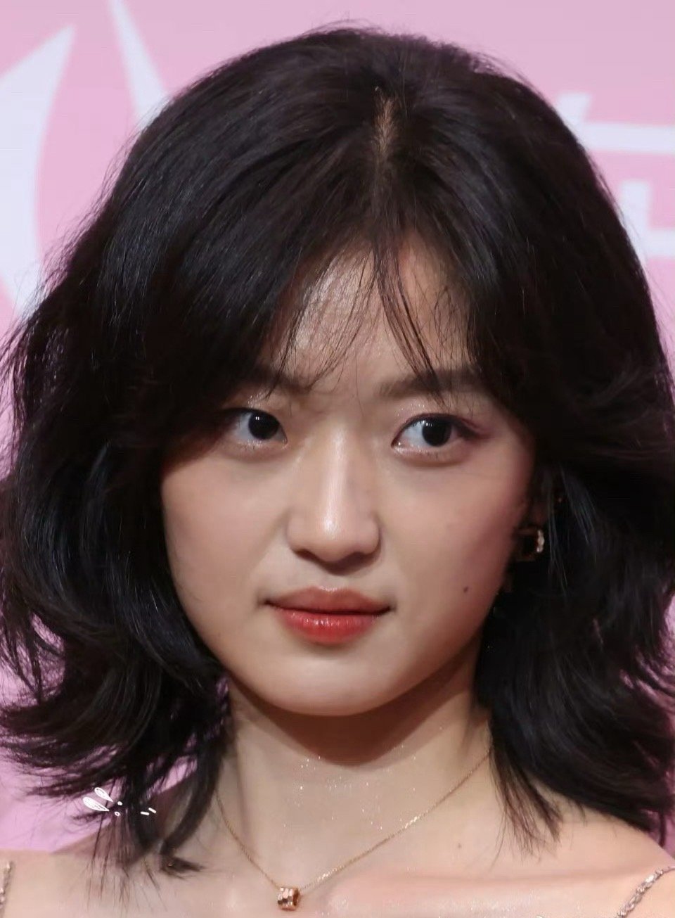 这生图算不算美女？ ​​​