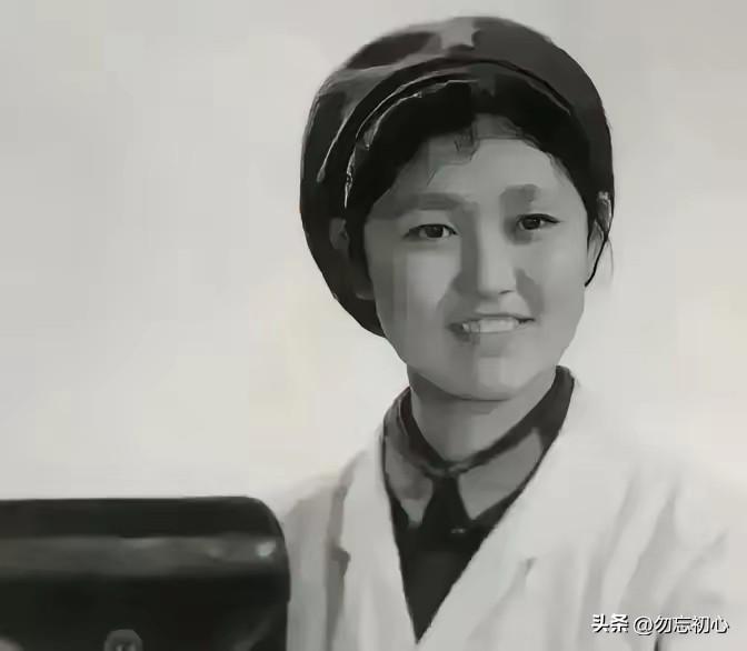 1952年最动人的乱世守候：八年等待，终遇良人
 
1952年，北京解放军总医院