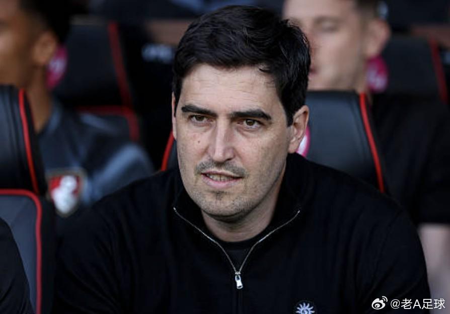 伊劳拉接近续约伯恩茅斯，热刺水晶宫选帅梦碎据《每日邮报》消息，伯恩茅斯主帅伊劳拉