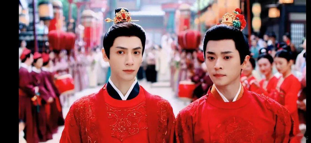 丞磊居然还没有罗云熙高呢？不可思议 ​​​