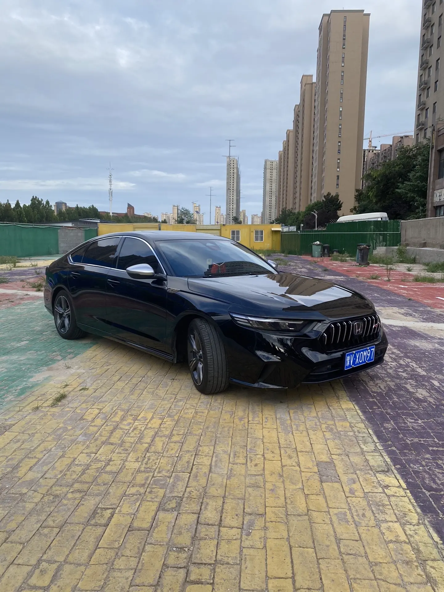 都说英仕派隔音不好 中控异响 车漆薄 可是它才15万 你还能买到什么？