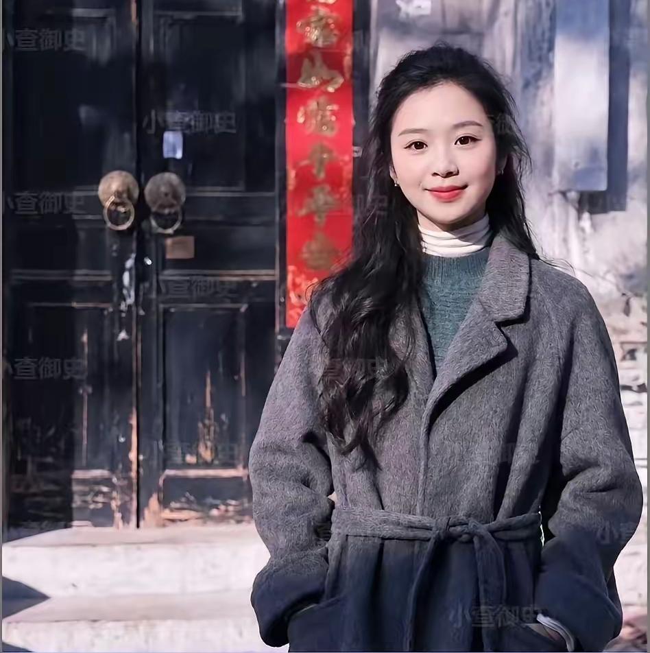 这么漂亮的女孩可惜了。
事情很简单：
宜宾胡女士的炸串摊，是10元一份的自选模式