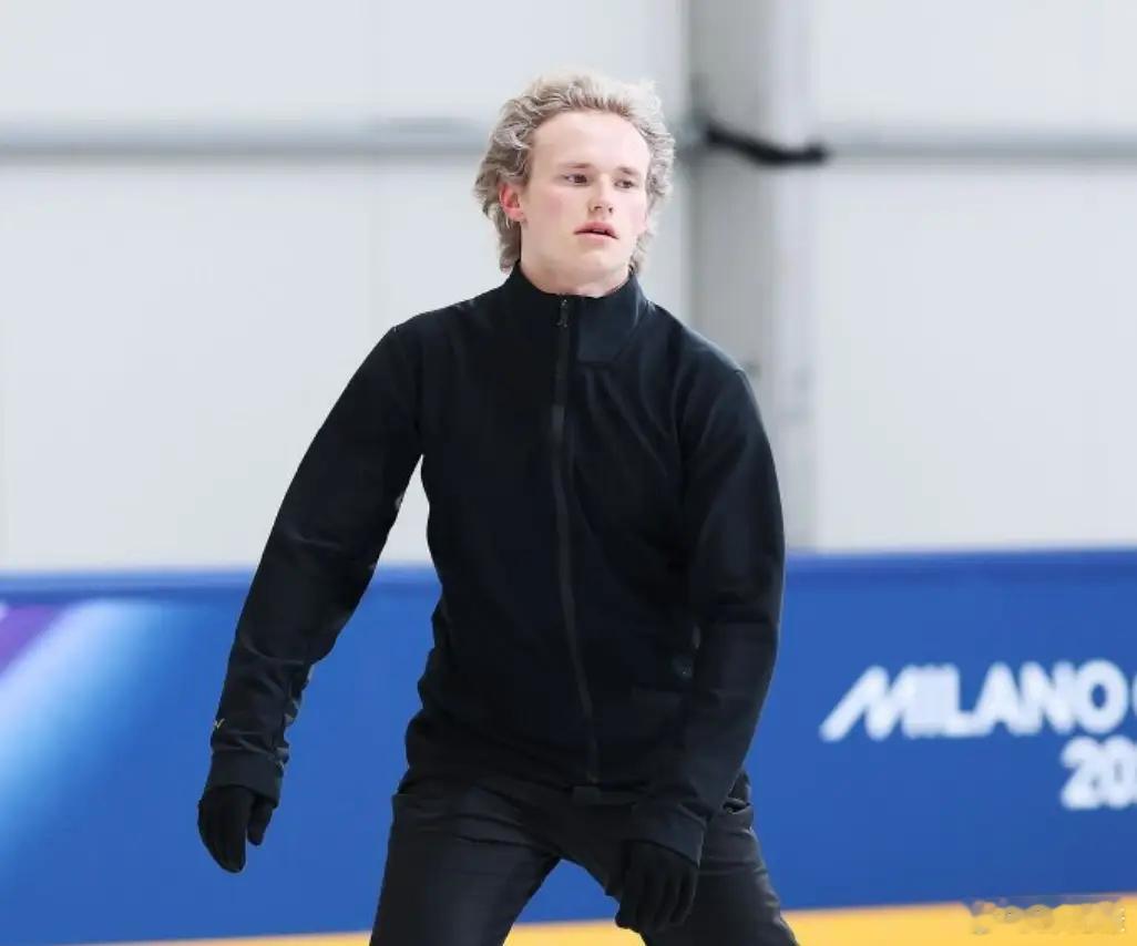 米兰冬奥会花样滑冰男子单人滑自由滑的比拼已经结束，最终哈萨克斯坦选手米哈伊尔-沙