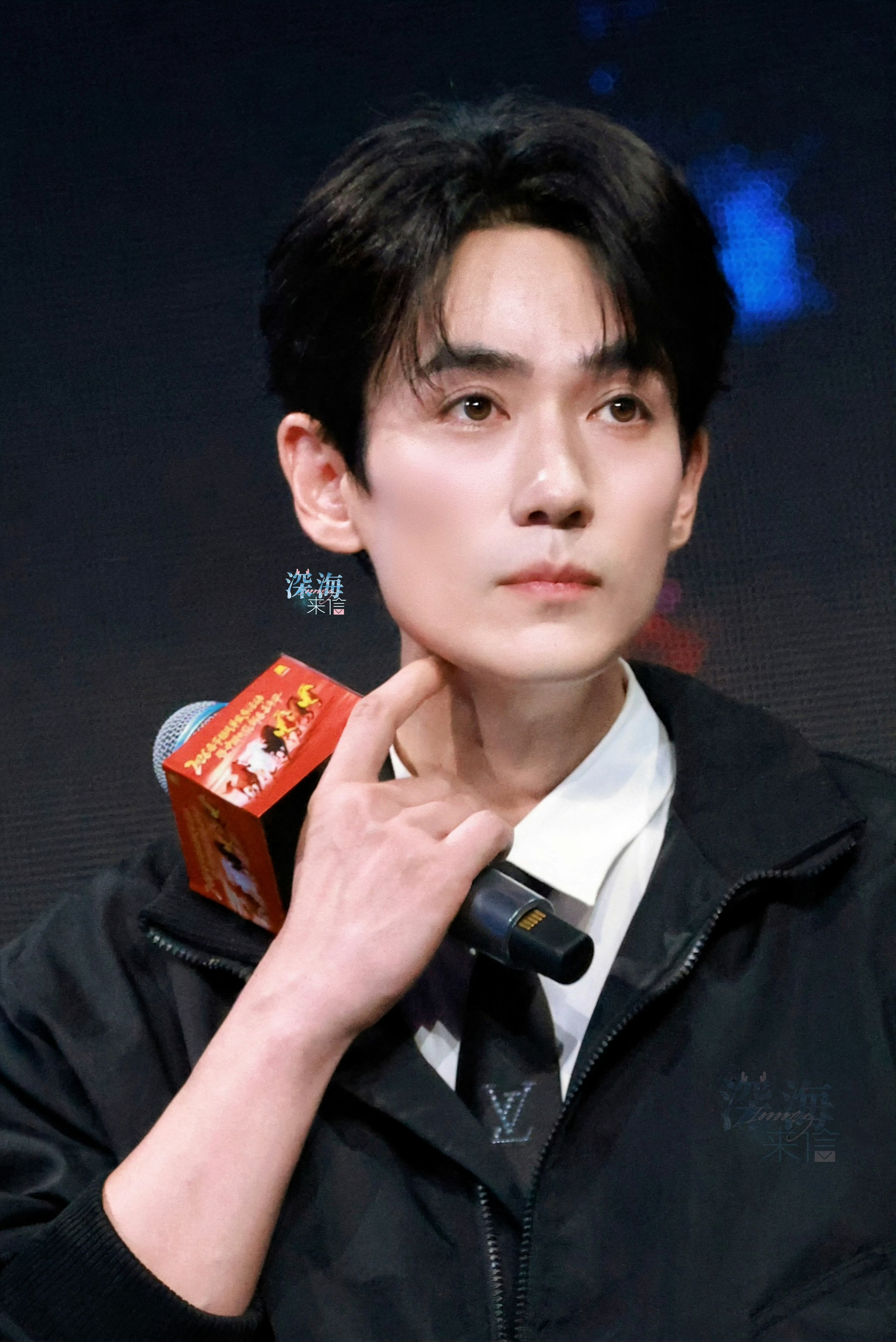 朱一龙惊蛰无声现场路透好有故事感的脸期待黄凯杨幂朱一龙相识20年首合作