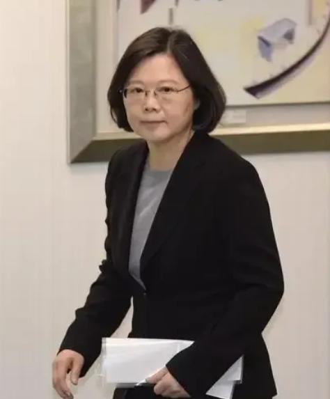 台湾地区前领导人蔡英文发表声明。
4月5日清明节，前蔡英文在脸书上发文指出，她日