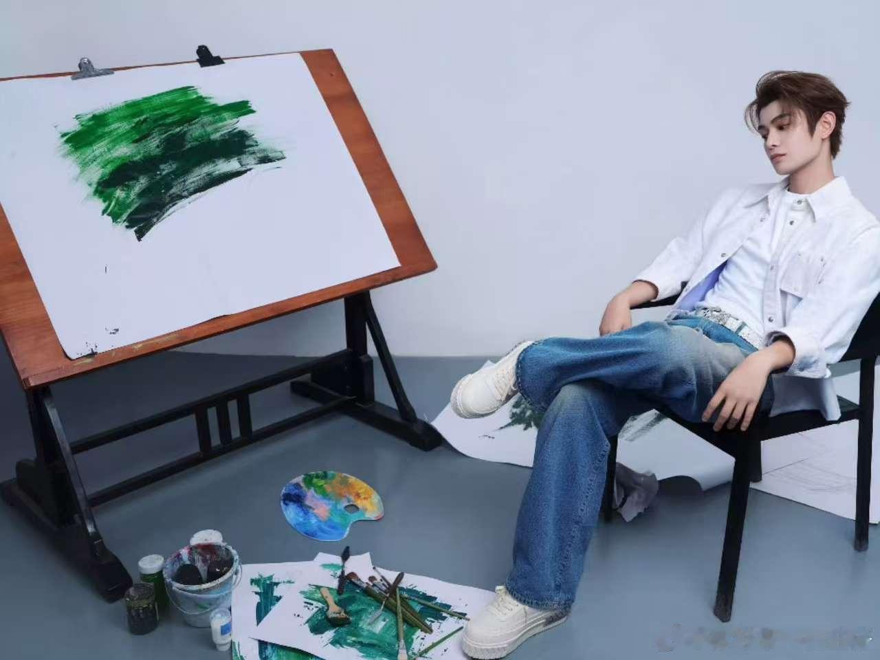 丁禹兮心动调色盘丁禹兮寻一抹心动色调 丁禹兮心动调色盘 ,白衬衫清爽帅气男大既视