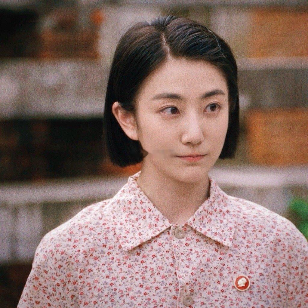 方穆扬整治冯琳冯琳你不留下我留下了 冯琳本来是去搞事情的，结果方穆扬费霓根本不在