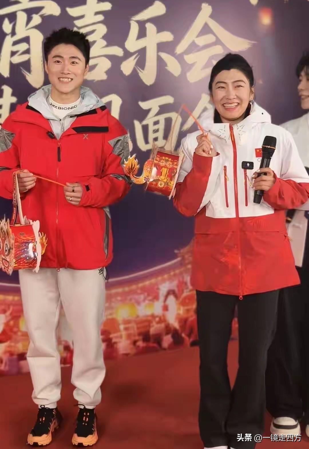 刚刚在米兰冬奥会双双摘金的王心迪和徐梦桃夫妇现身央视元宵晚会，一起参加了三个节目