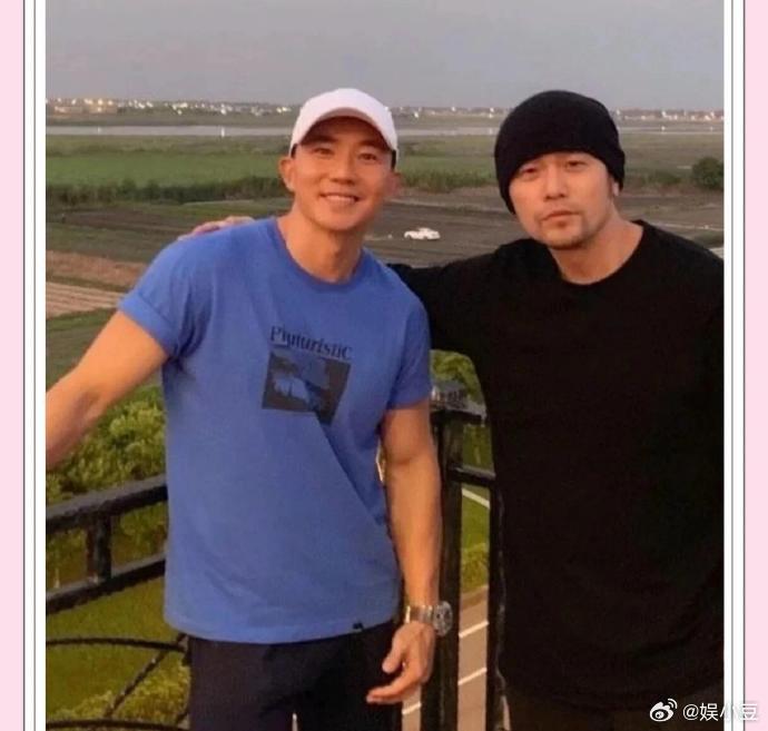 周杰伦刘畊宏的友谊披荆斩棘 所有的锦上添花都不及雪中送炭，他俩的友情，是内娱最治