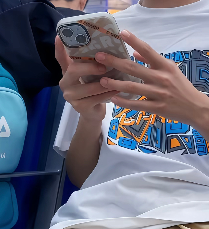 抓周抓到的是哥哥的手…李煜东就是这样一个很宠手控的男孩子呀