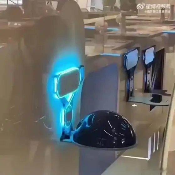 《给老外一点中国科技震撼！深圳一餐厅用磁悬浮飞碟传菜》播放量：4.2万点赞量：3