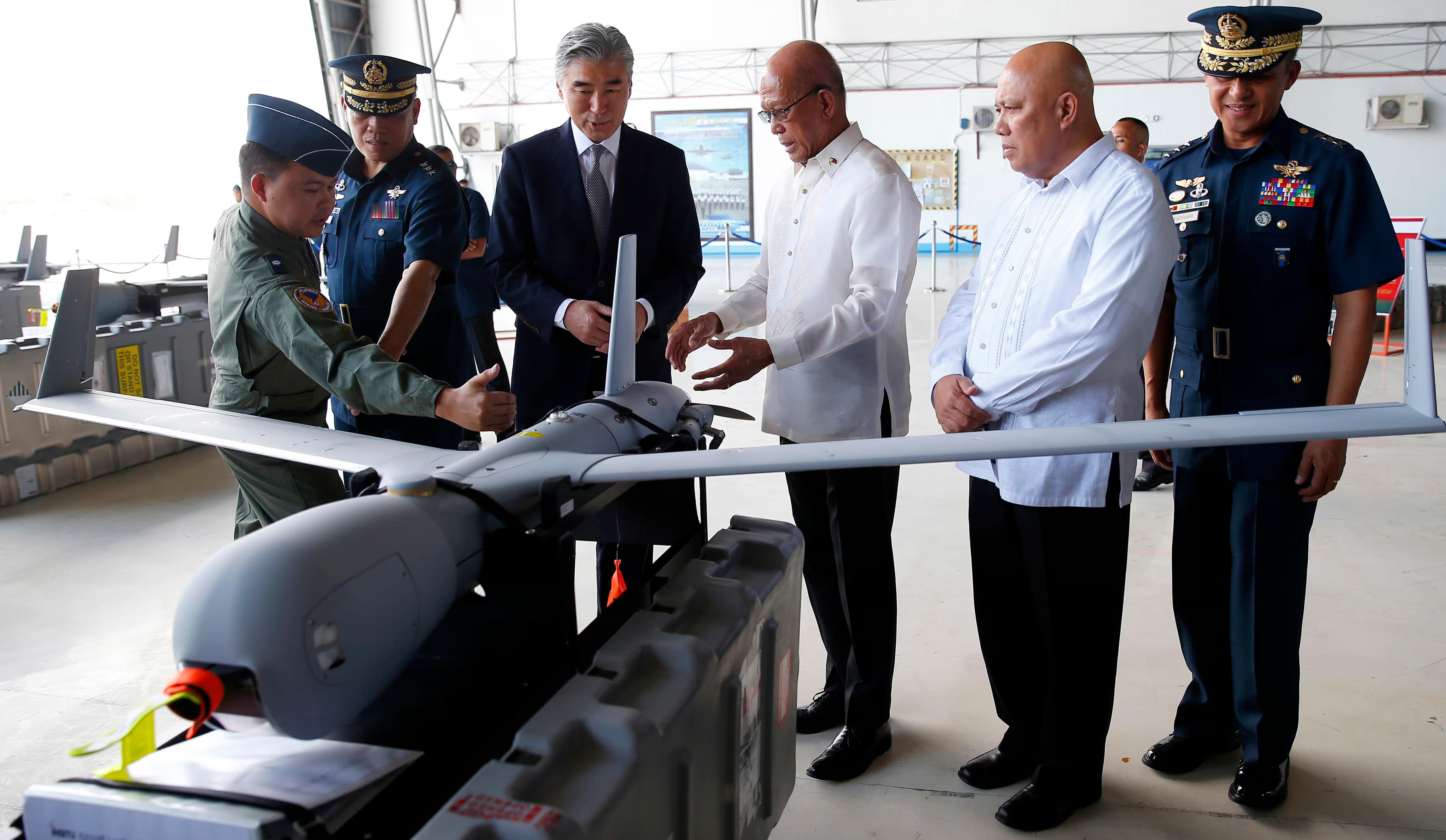 菲律宾海军近日为其波音 Insitu 公司生产的 “扫描鹰”(ScanEagle