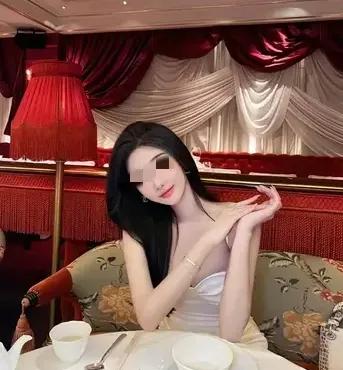 看了这新闻，我宁愿辞职，也不和公司去团建了，我刚毕业时，老板说:“大家都去，你合