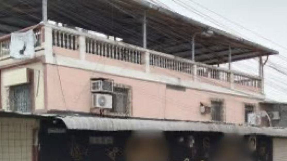 【#厄瓜多尔西部发生枪击事件致8人死亡#】当地时间8月10日凌晨，厄瓜多尔西部瓜