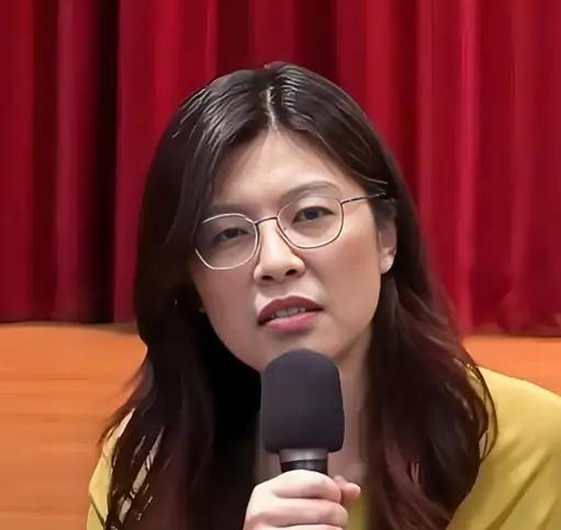 郑丽文，中国国民党主席。

高市早苗，日本自民党总裁。

梅洛尼，意大利兄弟党主