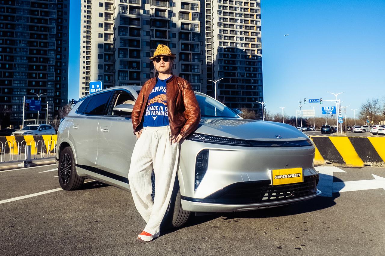 试驾体验东风风神L8，外观造型更简洁，还是一贯的运动风格流线造型，现在的消费者应