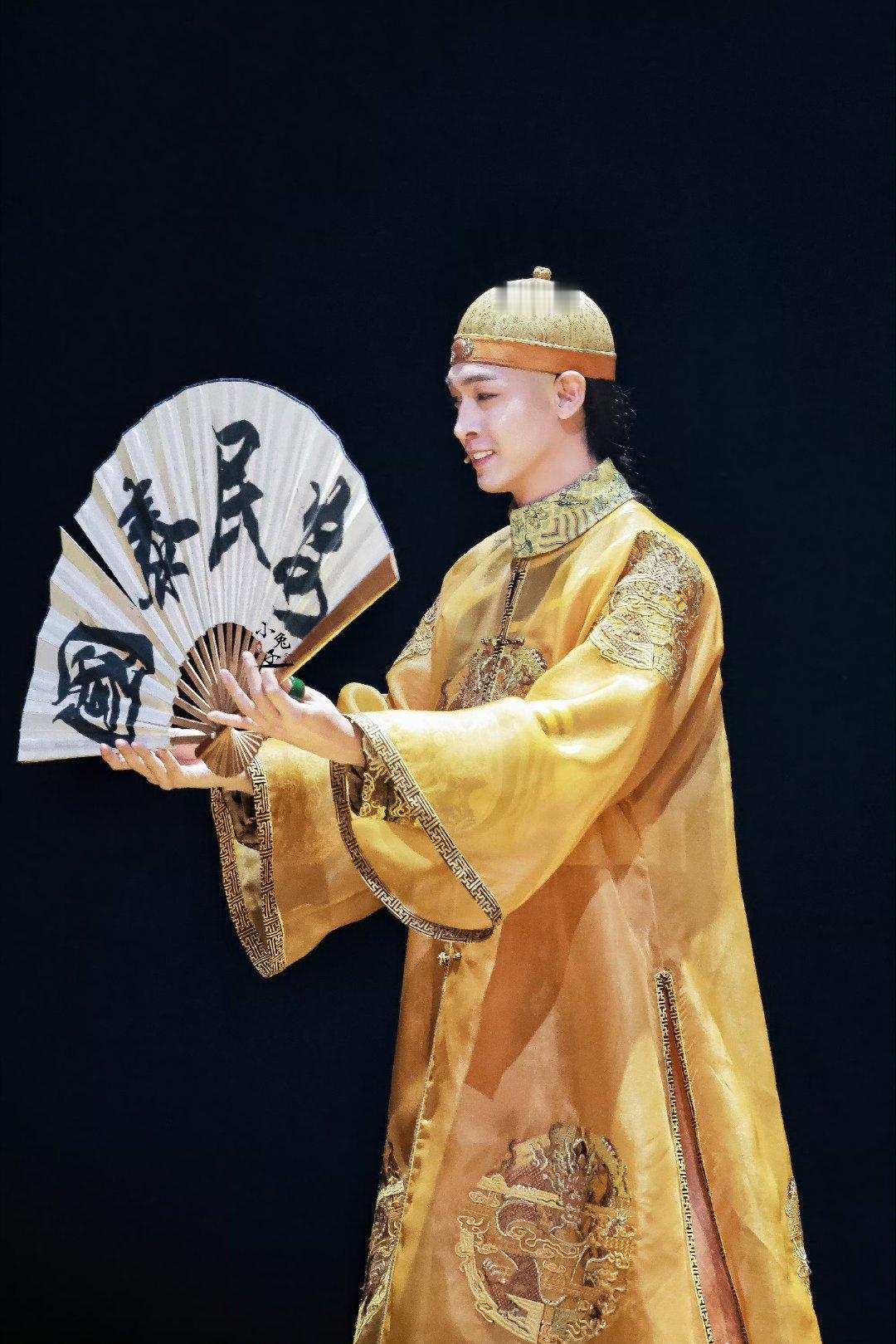 秦霄贤 qxx秦霄贤德龄与慈禧 qxx秦霄贤2026共赴新章 “你应该去扬帆远航