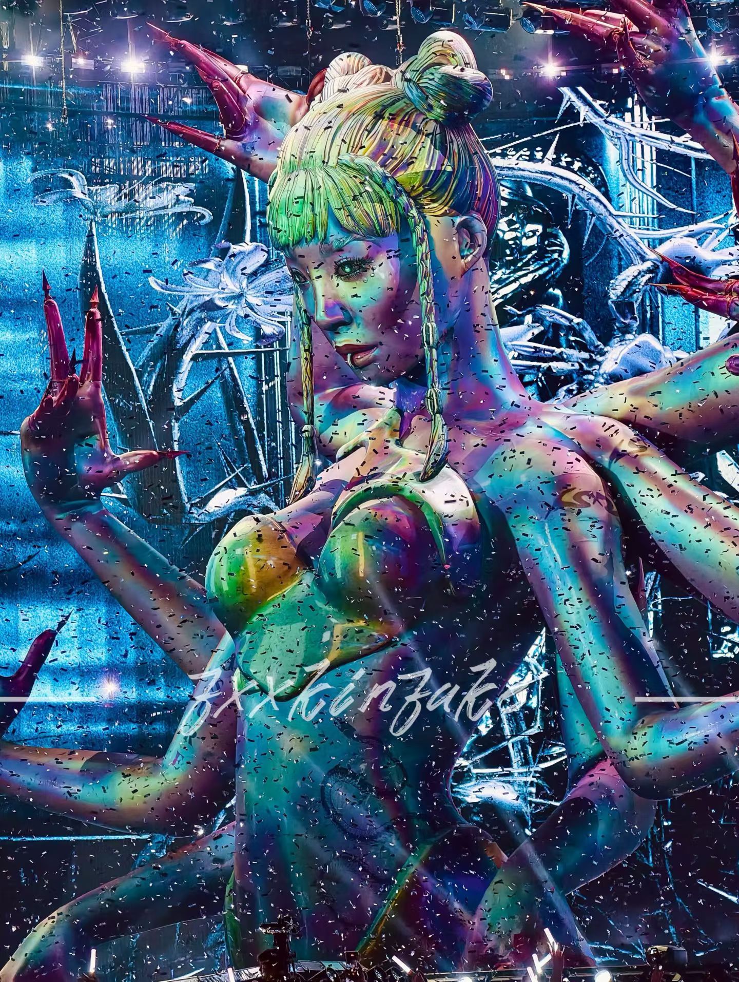 气场这个东西，说起来玄乎，好像是某些类型的人专属似的，其实并没有，如果一个人远看