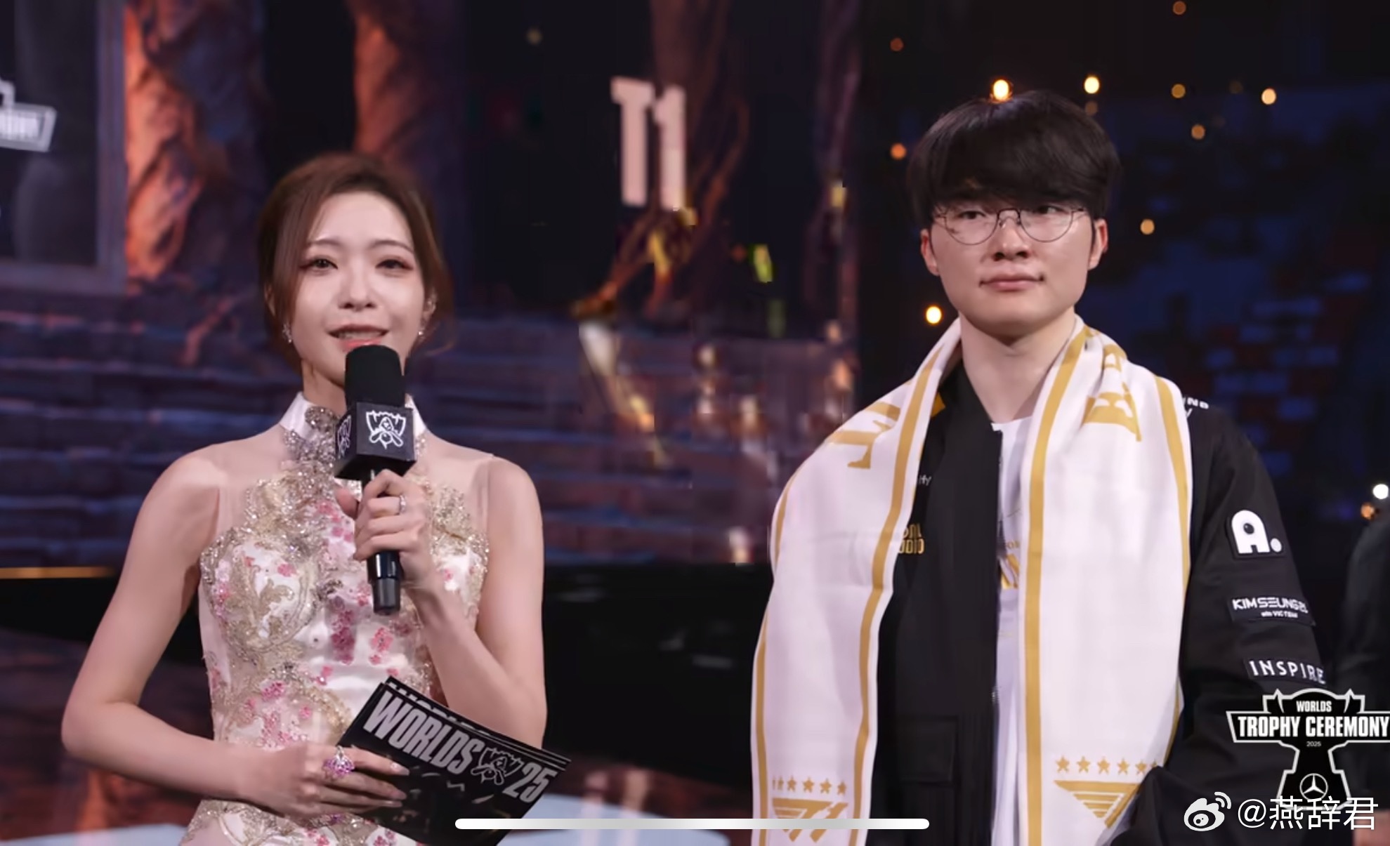 T1三连冠Faker真几把牛逼 ​​​