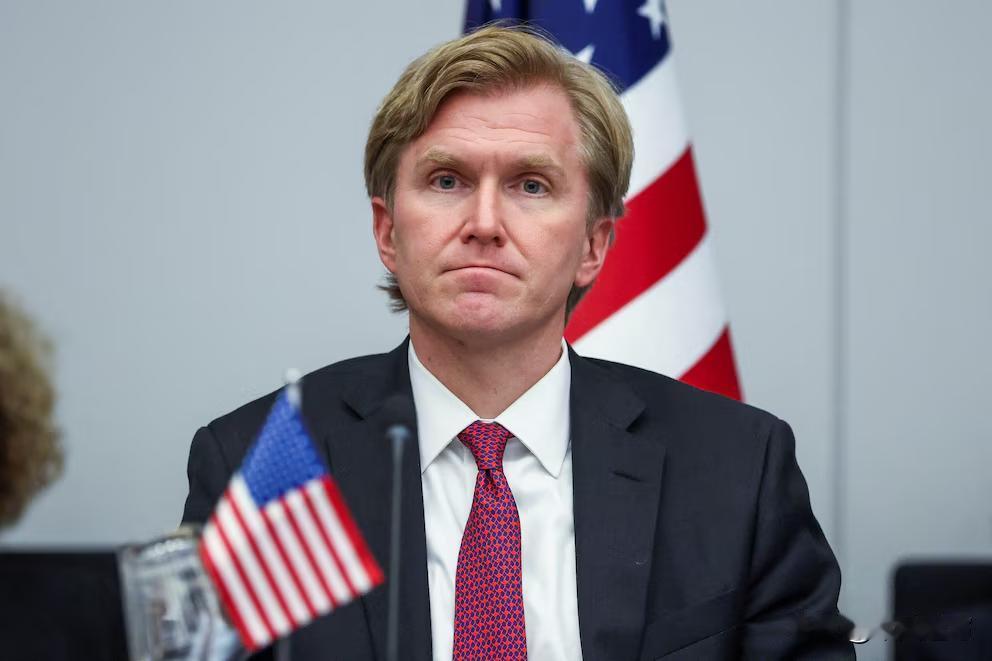 美国国防部副部长科尔比周三把笔尖戳向拉美邻居，有些国家军费连GDP的1%都不到，