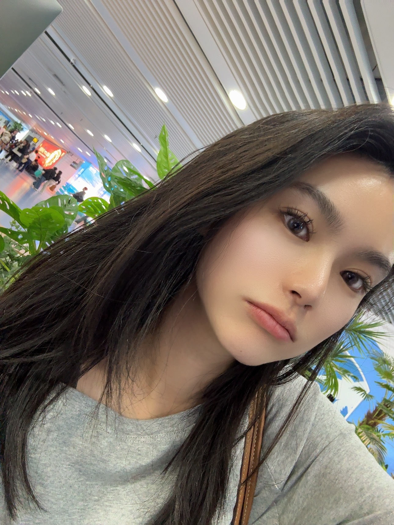 你敢信早上9点我两落地了😅对，四点半🕟起床的……  ​​​