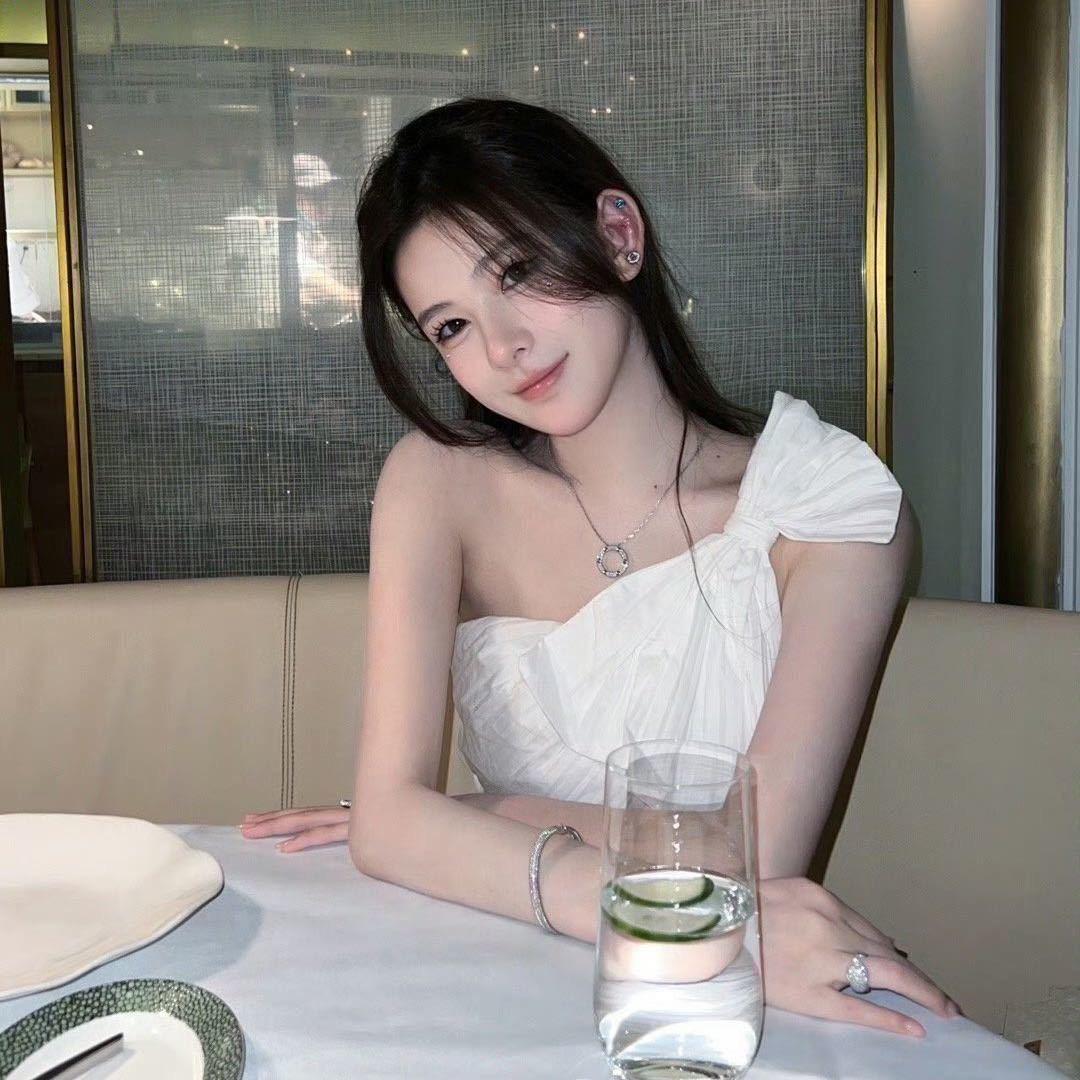 德顺夜谈小姐姐