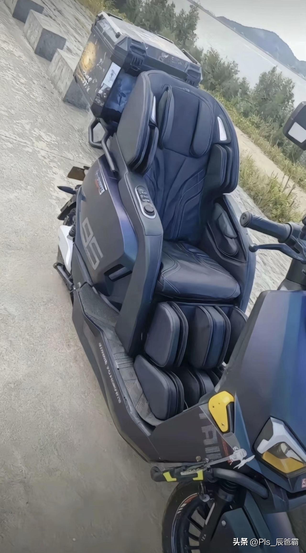 男人这辈子，都要有一辆[赞][笑哭][笑哭]