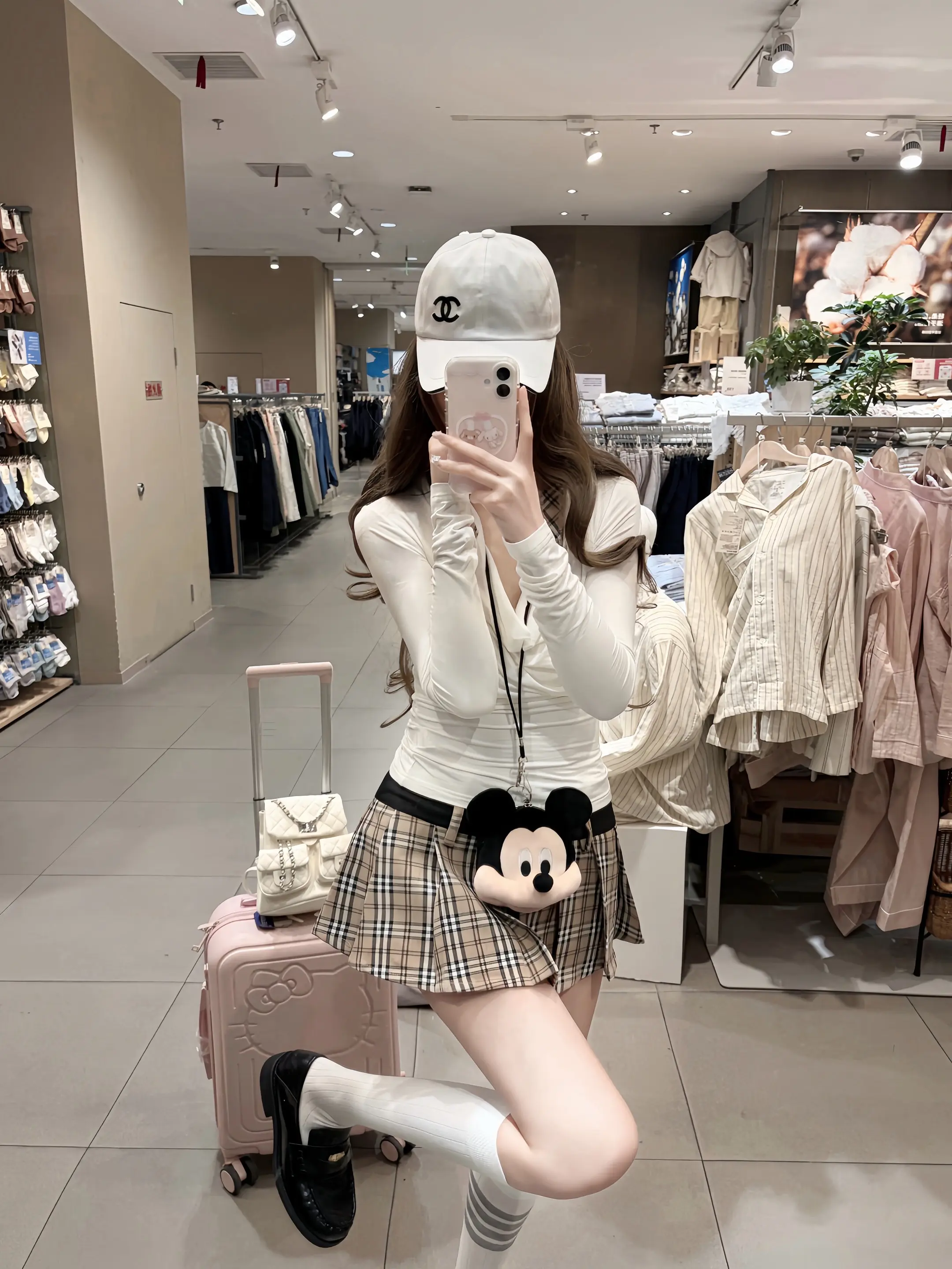 你居然和不爱你的人比心狠 笨死了