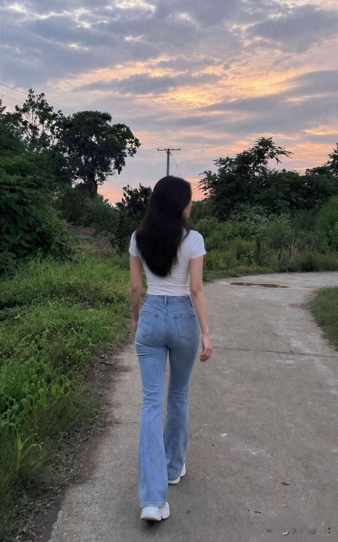 是最深情的脸 在这一瞬间 在遥远天边