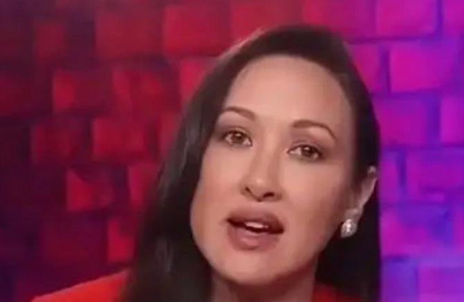 [微风]美国民众终于觉醒！美国一名美女主播一句话捅破窗户纸，她表示：中国在为中国