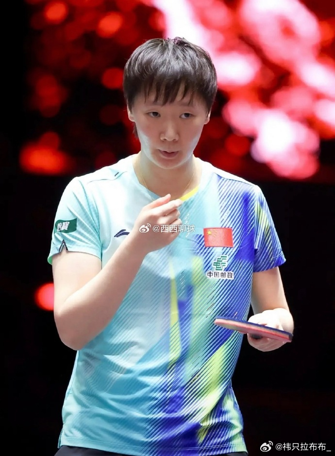 王曼昱晋级新加坡大满贯决赛WTT新加坡大满贯女单半决赛，王曼昱4-1击败温特晋级