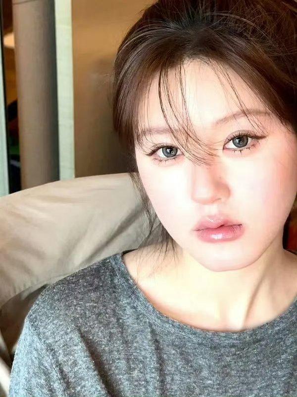 还是之前👄好看 ​​​