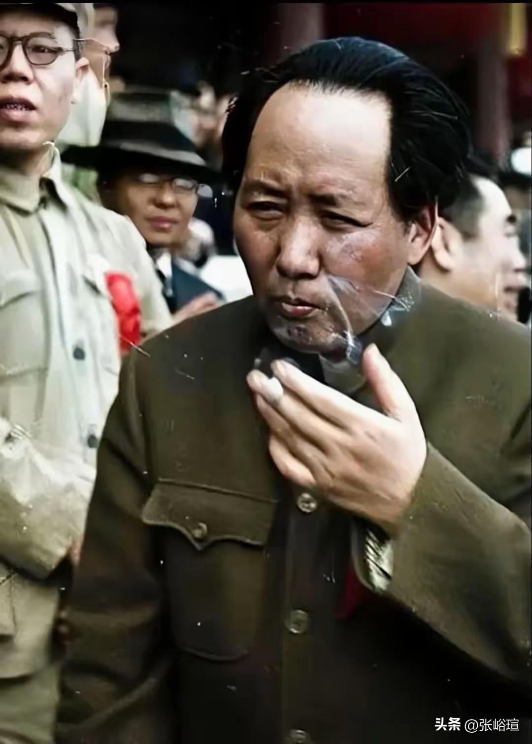 一战立威！毛主席带领中国，让西方从俯视变正视
 
近代百年，中国受尽列强欺辱，割