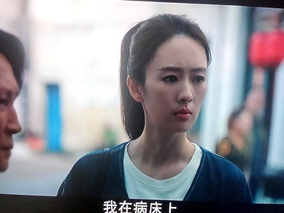 《我们的日子》里傅莹那段剧情，当年可是让观众吵到停不下来！丈夫牺牲没多久，她就被