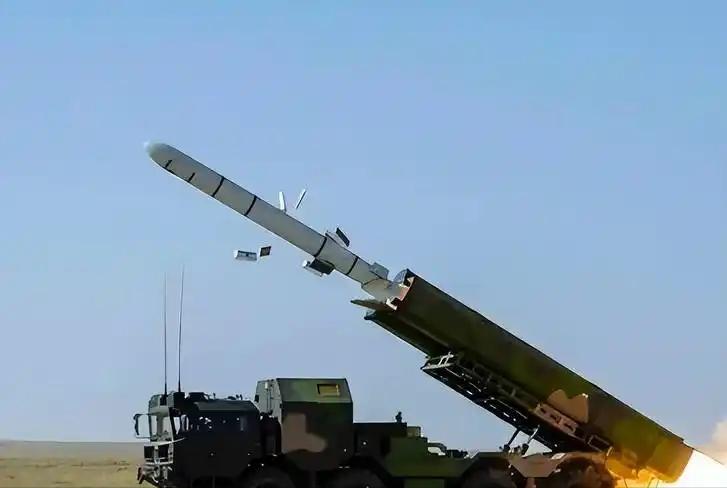 如果一枚东风41命中美军航母甲板，那航母会沉吗?说句实话吧，东风41还真没办法击