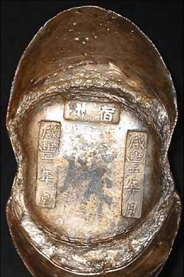 嘉庆初年，朝堂对致仕年龄再次调整，要求官员年满七十方可申请退休。可清代彼时国人平