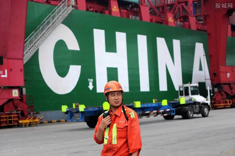 青年人的失业率高达20.4%


乖乖隆地洞


当年欧洲债务危机，一些国家的失