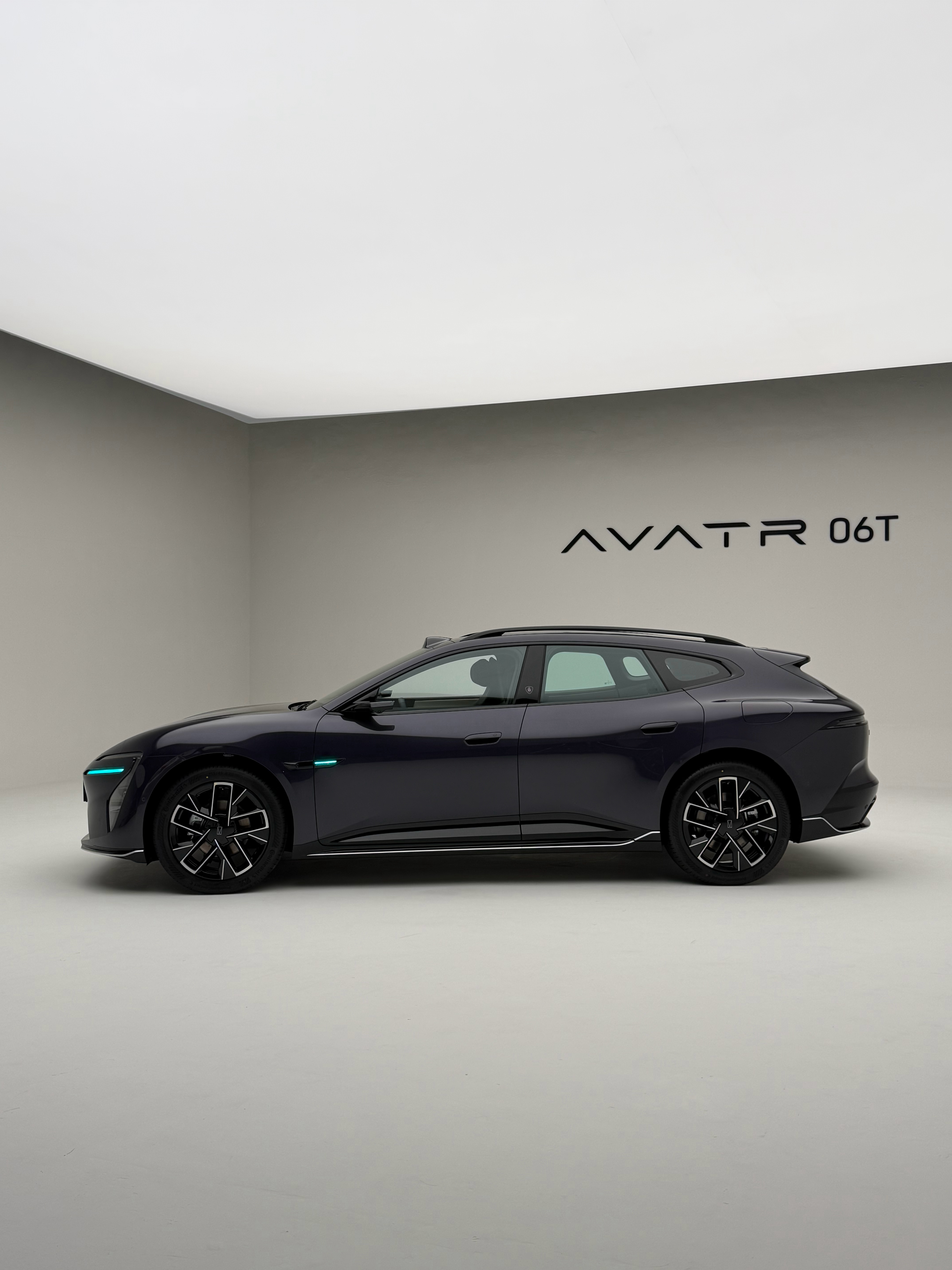 这次阿维塔06T有6种配色这四种配色我认为还不错你们买车的话会优先考虑图几