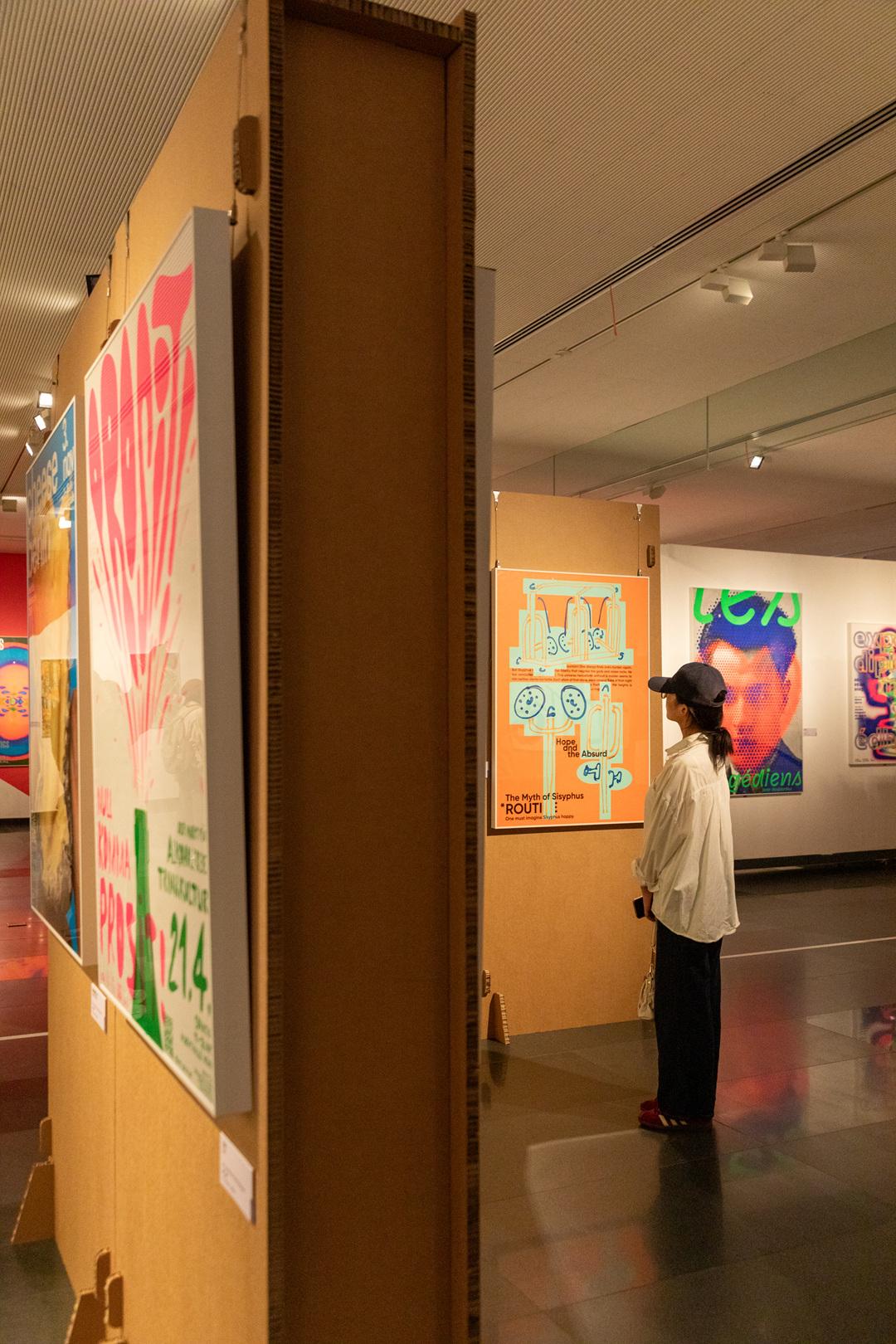 合肥五一看展拍照攻略｜安徽省美术馆海报双年展，随手拍出高级感
第十二届中国国际海