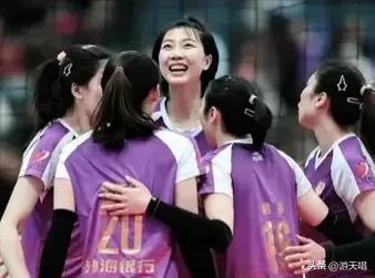 女排联赛圆满落幕，天津渤海银行女排，如愿勇夺第十六冠，上海优倍女排获亚军，江苏中