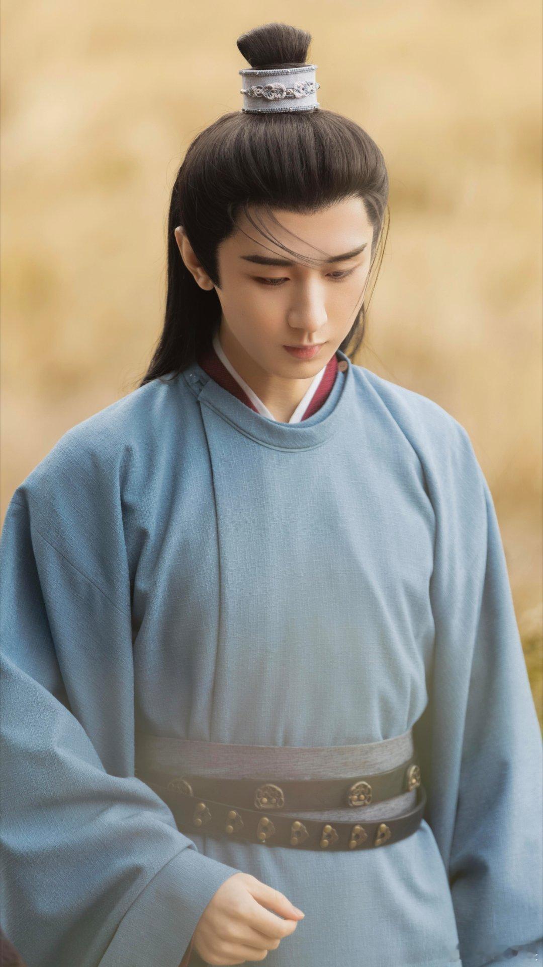 成毅扫弟机成毅这款“扫弟机”又上线了！和周奇剧宣时，又是击掌又是喊“奇奇”“奇弟