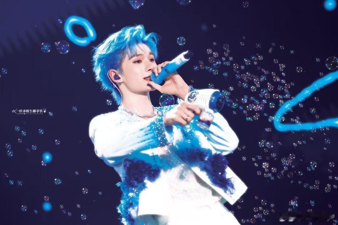 余宇涵录完这个ID还回内娱吗 这个ID简直让余宇涵瞬间拥有了霸道总裁的范儿，真的