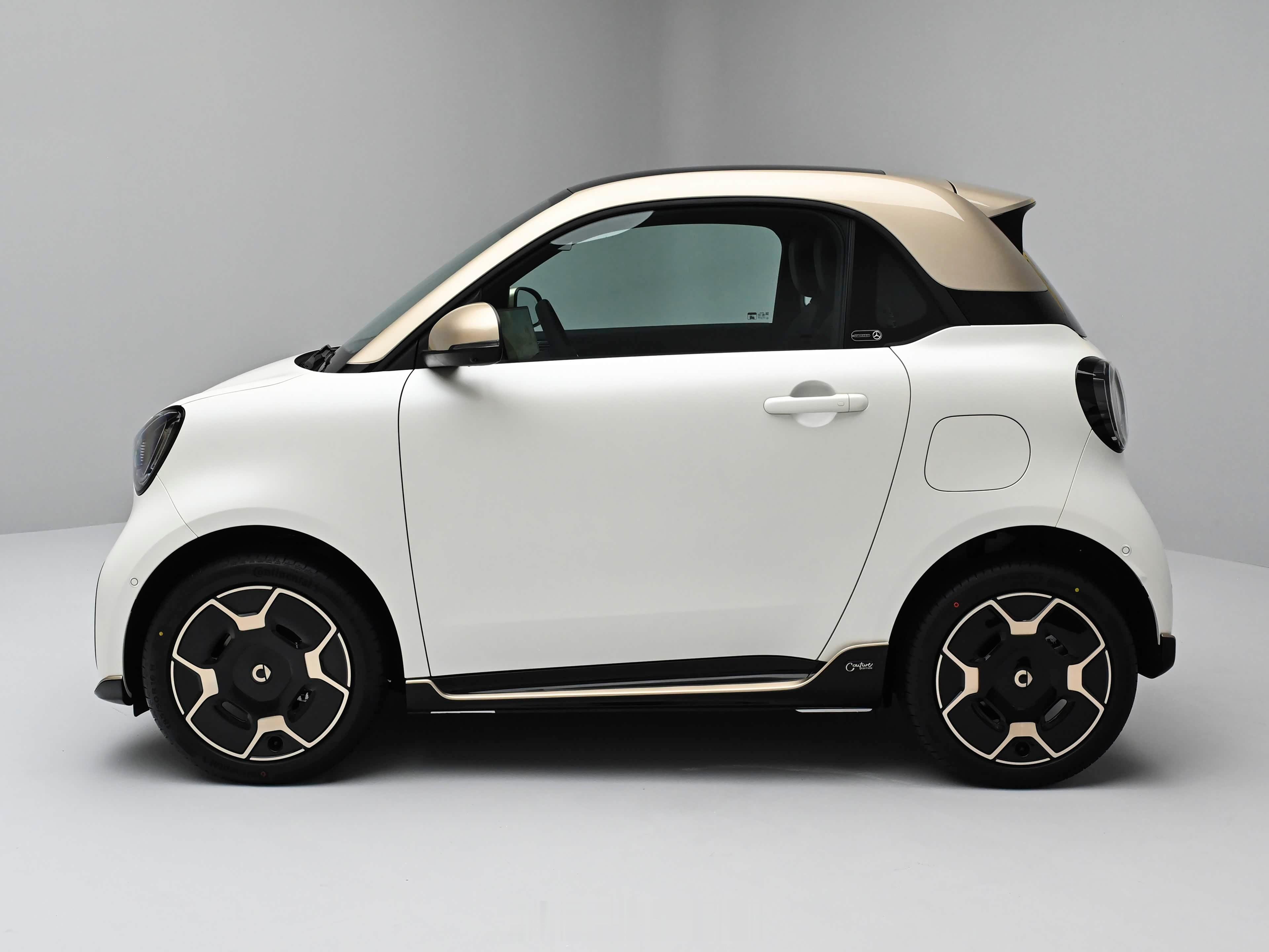 smart精灵2鎏金高定版上市，售112999元/限量999台纯电微型车 两座原