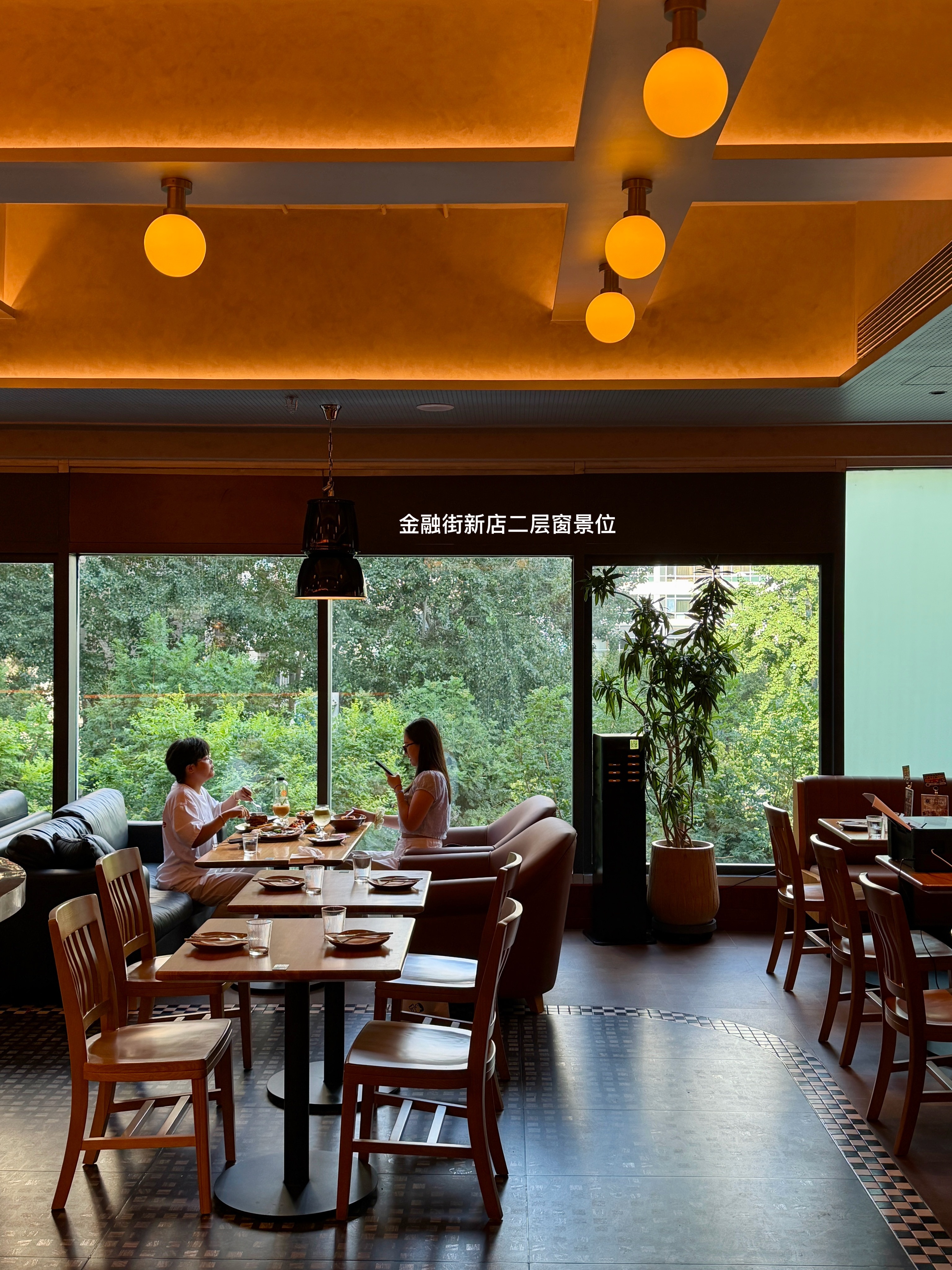 生活手记北京美食 幻师的金沙炸翅和Zoodle的红油炸翅都是人间美味！调味特别，