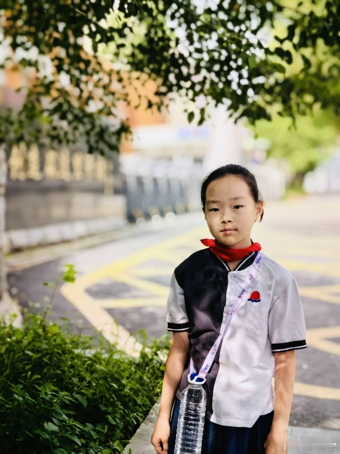  【成长瞬间】姐姐的第一次远行，“石榴籽一家亲”活动纪实📸时光荏苒，十岁的姐姐
